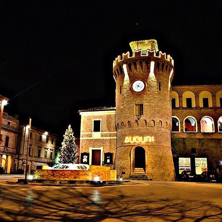 B&B Reillys Montecarotto 外观 照片