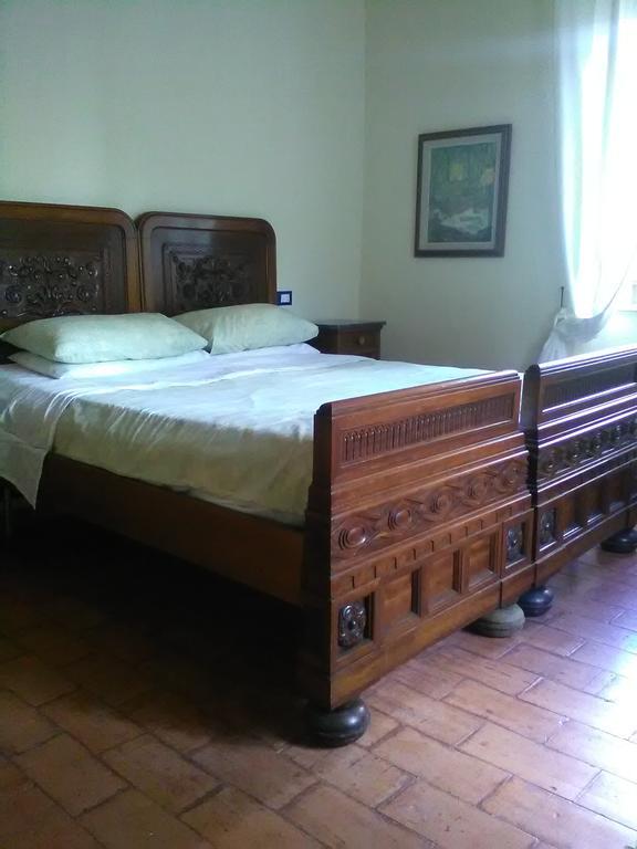 B&B Reillys Montecarotto 外观 照片